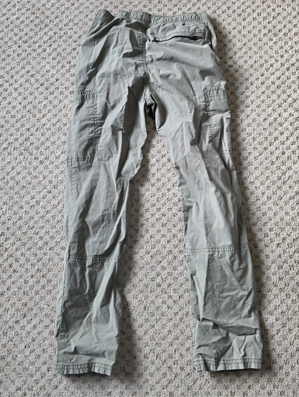 Old Navy Boys Ripstop Cargo Pants in Olive Green with Drawstring Waist